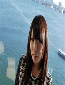 掀起美女裙子