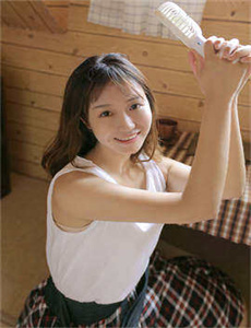 袁洁莹 三级